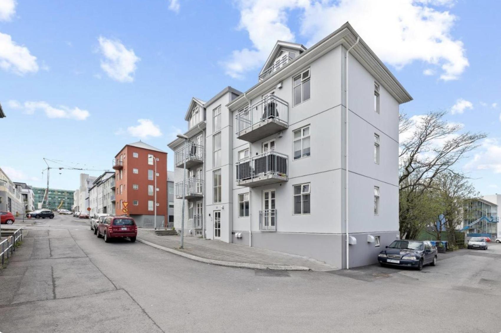 Cheerful Down Town Apartment Рейк'явік Екстер'єр фото